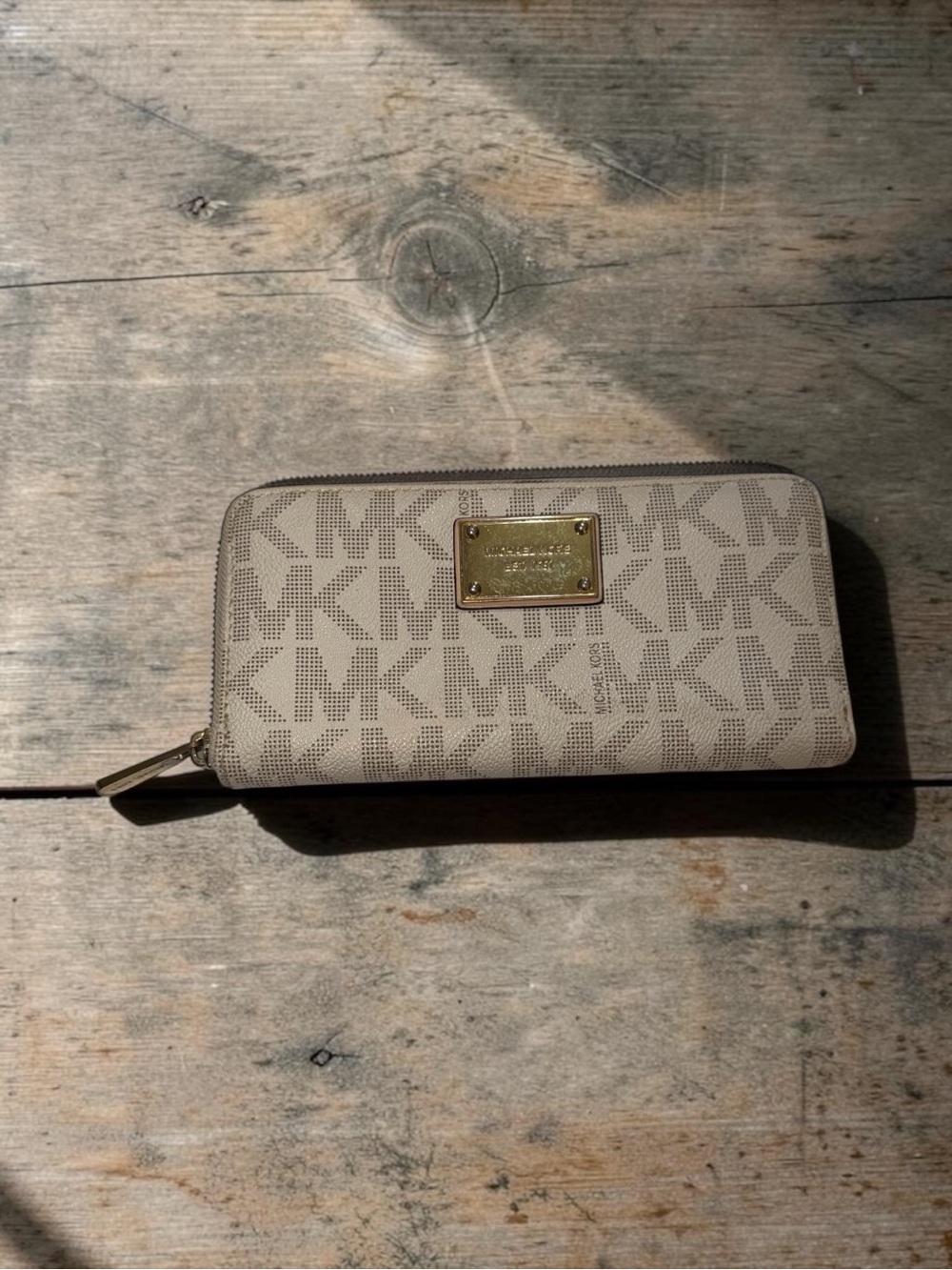Michael Kors Cream Logo Plaque Wallet